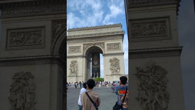 Space Marine 2 - Arc de Triomphe