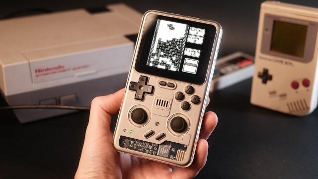 Just a really cool looking Retro Handheld